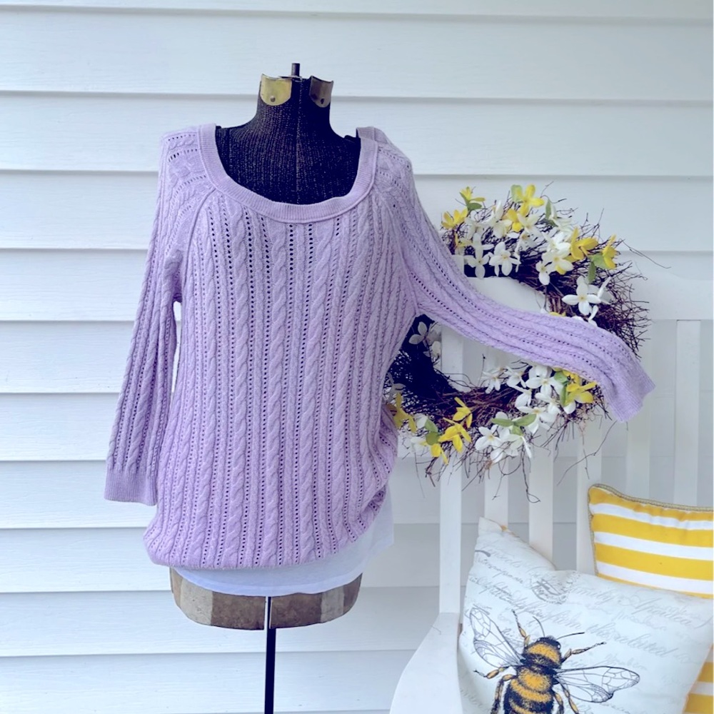 NWOT American Eagle Women’s Lilac Purple Soft Sweater